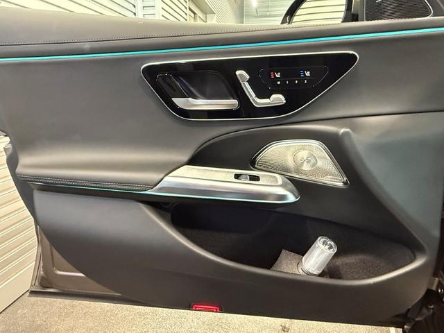 Ｅクラス Ｅ２２０ｄ　アバンギャルド　ＡＭＧラインパッケージ　レザーエクスクルーシブＰＫＧ　アドバンスドＰＫＧ　デジタルインテリアＰＫＧ　パノラミックＳ／Ｒ　ブルメスタサウンド　ヘッドアップＤ　エアバランスＰＫＧ　ＭＢＵＸハイパースクリーン　パワートランク（43枚目）