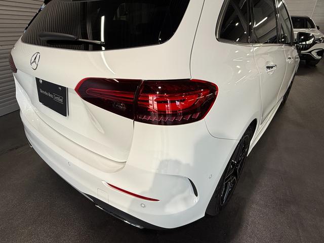 Ｂクラス Ｂ１８０　ＡＭＧラインパッケージ　アドバンスドＰＫＧ　パノラミックＳ／Ｒ　ヘッドアップディスプレイ　レーダーセーフティＰＫＧ　ワイヤレスチャージ　前後ドラレコ３６０　３６０°カメラ　パワーゲート／フットオープナー付　キーレスゴー（57枚目）