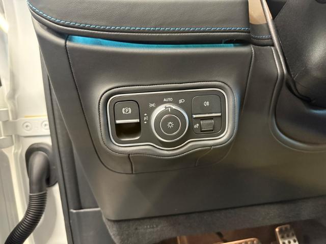 Ｇクラス Ｇ５８０　ウィズＥＱテクノロジーエディション１　左ハンドル　ガラスＳ／Ｒ　オパリスホワイトマグノ　ブルメスタサウンド　ステアリングヒーター　Ｆメモリー付パワーシート＆ヒーター＆ベンチレーター＆リラクゼーション＆ダイナミックシート　ドラレコ３６０（21枚目）