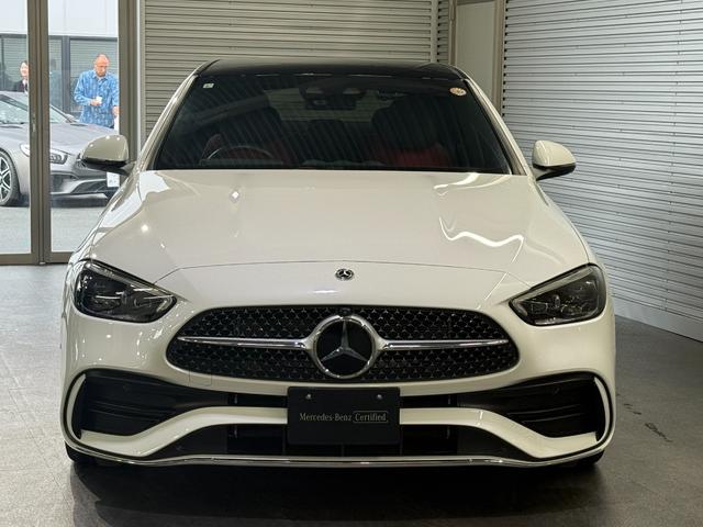 Ｃクラス Ｃ２００アバンギャルド　ＡＭＧラインパッケージ　レザーエクスクルーシブＰＫＧ　ベーシックＰＫＧ　パノラミックＳ／Ｒ　レーダーセーフティＰＫＧ　ヘッドアップディスプレイ　３６０°カメラ　前後ドラレコ３６０　赤黒本革　Ｆメモリー付パワーシート＆ヒーター（5枚目）