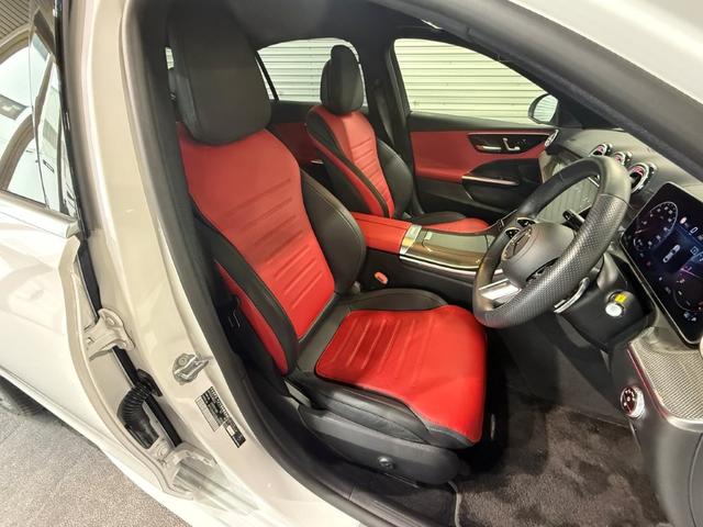 Ｃクラス Ｃ２００アバンギャルド　ＡＭＧラインパッケージ　レザーエクスクルーシブＰＫＧ　ベーシックＰＫＧ　パノラミックＳ／Ｒ　レーダーセーフティＰＫＧ　ヘッドアップディスプレイ　３６０°カメラ　前後ドラレコ３６０　赤黒本革　Ｆメモリー付パワーシート＆ヒーター（33枚目）