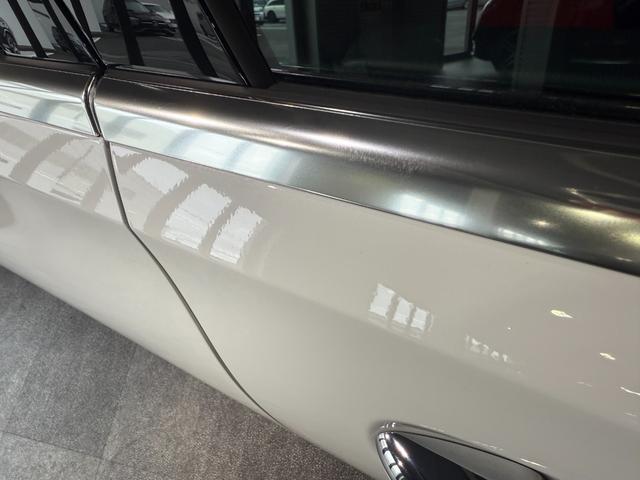 Ｃクラス Ｃ２００アバンギャルド　ＡＭＧラインパッケージ　レザーエクスクルーシブＰＫＧ　ベーシックＰＫＧ　パノラミックＳ／Ｒ　レーダーセーフティＰＫＧ　ヘッドアップディスプレイ　３６０°カメラ　前後ドラレコ３６０　赤黒本革　Ｆメモリー付パワーシート＆ヒーター（55枚目）