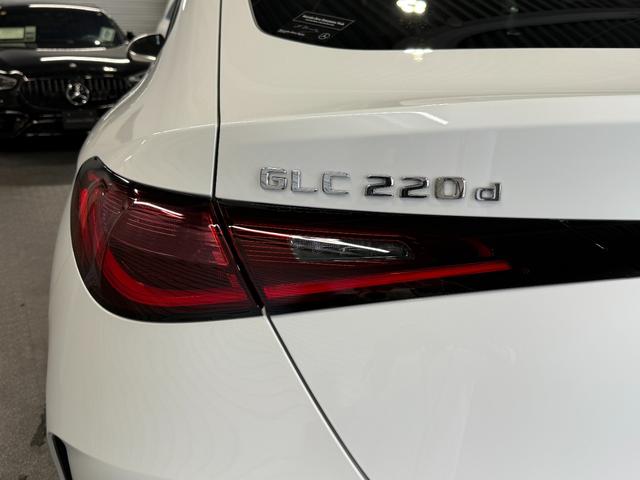 ＧＬＣ ＧＬＣ２２０ｄ　４ＭクペドライバズＰ＋ＡＭＧラインＰ　ＡＭＧレザーエクスクルーシブＰＫＧ　パノラミックＳ／Ｒ　ブルメスタサウンド　ヘッドアップディスプレイ　パワーゲート／フットオープナー　ワイヤレスチャージ　前後ドラレコ３６０　Ｆメモリー付パワーシート（58枚目）