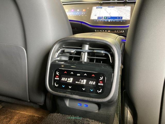 Ｅクラス Ｅ３５０ｅ　スポーツエディションスタードライバーズＰ　レザーエクスクルーシブＰＫＧ　アドバンスドＰＫＧ　アドバンスドパーキングＰＫＧ　デジタルインテリアＰＫＧ　パノラミックＳ／Ｒ　前後ドラレコ３６０　ヘッドアップＤ　ブルメスタ　ＭＢＵＸハイパースクリーン（55枚目）