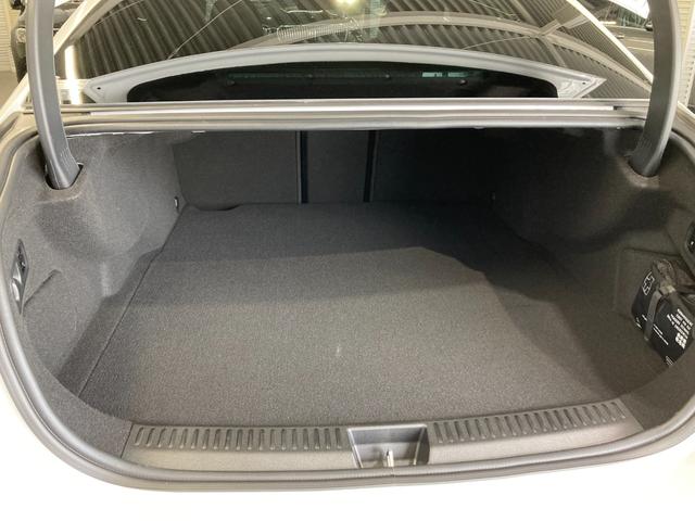 Ｅクラス Ｅ３５０ｅ　スポーツエディションスタードライバーズＰ　レザーエクスクルーシブＰＫＧ　アドバンスドＰＫＧ　アドバンスドパーキングＰＫＧ　デジタルインテリアＰＫＧ　パノラミックＳ／Ｒ　前後ドラレコ３６０　ヘッドアップＤ　ブルメスタ　ＭＢＵＸハイパースクリーン（65枚目）