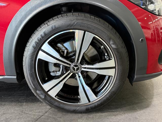 Ｃクラスオールテレイン Ｃ２２０ｄ　４マチック　オールテレイン　レザーエクスクルーシブＰＫＧ　パノラミックＳ／Ｒ　ヘッドアップディスプレイ　ブルメスタサウンド　パワーゲート／フットオープナー付　Ｆメモリー付パワーシート＆ベンチレーター＆ＦＲヒーター　ドラレコ３６０（8枚目）