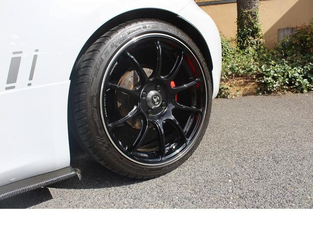 アバルト５９５ コンペティツィオーネ　１オーナー・バッドフェイスボンネット・ＫＷ車高調・ＡＤＶＡＮ１７ｉｎｃｈＡＷ・カーボンボディーパーツ・インテリアパーツ・ＭＣＢ・ｄｉｖｅｒｔｉエアクリ・ローポジシートレール（8枚目）