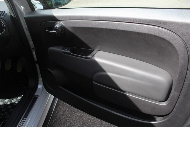 アバルト５９５ コンペティツィオーネ　１オーナー・バッドフェイスボンネット・ＫＷ車高調・ＡＤＶＡＮ１７ｉｎｃｈＡＷ・カーボンボディーパーツ・インテリアパーツ・ＭＣＢ・ｄｉｖｅｒｔｉエアクリ・ローポジシートレール（11枚目）