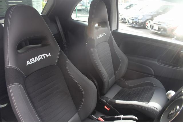 アバルト５９５ コンペティツィオーネ　１オーナー・バッドフェイスボンネット・ＫＷ車高調・ＡＤＶＡＮ１７ｉｎｃｈＡＷ・カーボンボディーパーツ・インテリアパーツ・ＭＣＢ・ｄｉｖｅｒｔｉエアクリ・ローポジシートレール（12枚目）