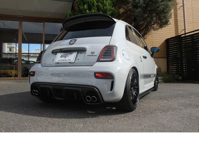 アバルト５９５ コンペティツィオーネ　１オーナー・バッドフェイスボンネット・ＫＷ車高調・ＡＤＶＡＮ１７ｉｎｃｈＡＷ・カーボンボディーパーツ・インテリアパーツ・ＭＣＢ・ｄｉｖｅｒｔｉエアクリ・ローポジシートレール（27枚目）