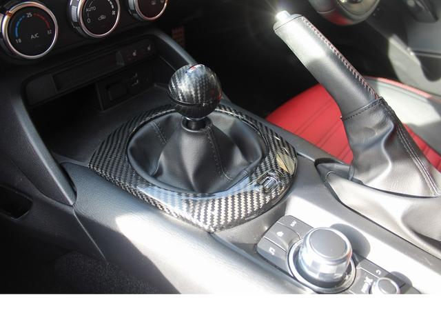アバルト１２４ スパイダー ベースグレード　６ＭＴ・ナビ・レザーＰＫＧ・タイミングベルト・ＷＰ交換・レコードモンツァ・ローダウンコイル・スロットルコントローラー・エアクリーナー・ボンネットダンパー・カーボンシフトパネル・ホイールスペーサー（13枚目）