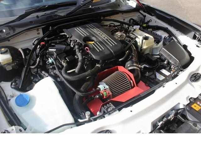 アバルト１２４ スパイダー ベースグレード　６ＭＴ・ナビ・レザーＰＫＧ・タイミングベルト・ＷＰ交換・レコードモンツァ・ローダウンコイル・スロットルコントローラー・エアクリーナー・ボンネットダンパー・カーボンシフトパネル・ホイールスペーサー（20枚目）