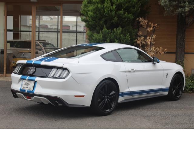 マスタング 50イヤーズ エディション(2枚目)