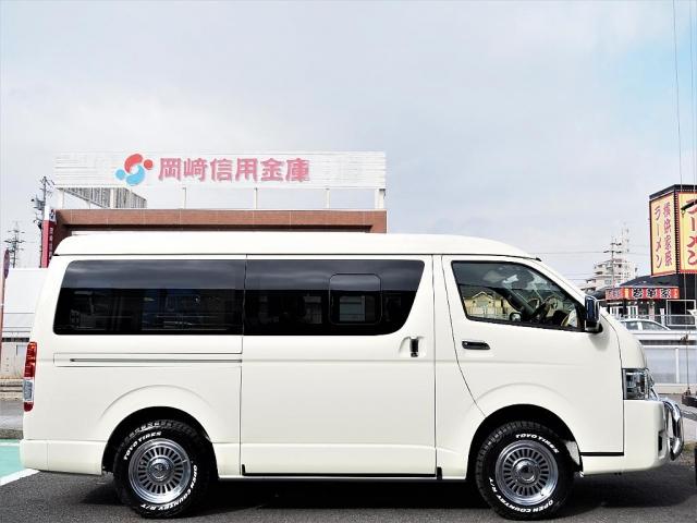 ロングワイドスーパーGL 新車 スーパーGL ガソリン 4WD コンプリートカスタム トヨタセーフティセンス ライトイエロー LEDヘッドランプ パノラミックビューモニター デジタルインナーミラー 寒冷地仕様 ミラーヒーター(3枚目)
