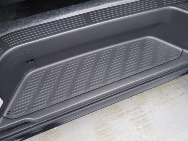 ハイエースワゴン GL ハイエース ワゴンGL FLEXオリジナル内装架装アレンジAS フルフラットアレンジ フローリング施工 テーブル セカンドベンチシート カロツェリアナビ バックカメラ フリップダウンモニター ETC(32枚目)