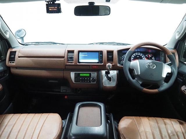 ハイエースバン ロングスーパーGL トヨタ ハイエースバン リノカ コーストライン クラシックカスタム オールペイント 前後メッキラッピング BJメキシカン ホワイトリボンタイヤ クラシックシートカバー 茶木目インテリアパネル ETC(10枚目)