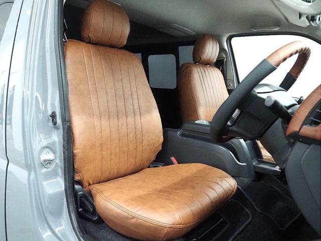 ハイエースバン ロングスーパーGL トヨタ ハイエースバン リノカ コーストライン クラシックカスタム オールペイント 前後メッキラッピング BJメキシカン ホワイトリボンタイヤ クラシックシートカバー 茶木目インテリアパネル ETC(11枚目)