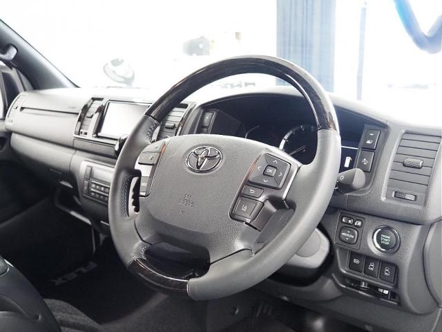 ハイエースバン スーパーGL ダークプライムII ハイエース ディーゼル4WD 両側パワースライドドア パールホワイト オフロードパッケージ ブラックエディション プレステージLEDテールランプ オーバーフェンダー TOYOオープンカントリー ETC(11枚目)