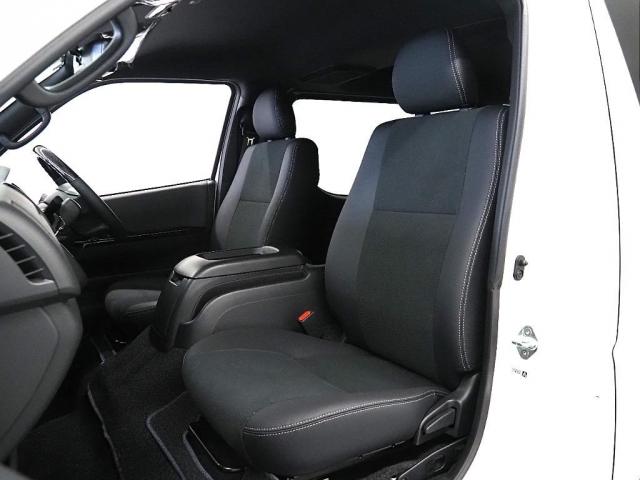 ハイエースバン スーパーGL ダークプライムII ハイエース ディーゼル4WD 両側パワースライドドア パールホワイト オフロードパッケージ ブラックエディション プレステージLEDテールランプ オーバーフェンダー TOYOオープンカントリー ETC(13枚目)