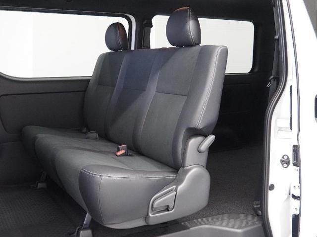 ハイエースバン スーパーGL ダークプライムII ハイエース ディーゼル4WD 両側パワースライドドア パールホワイト オフロードパッケージ ブラックエディション プレステージLEDテールランプ オーバーフェンダー TOYOオープンカントリー ETC(14枚目)