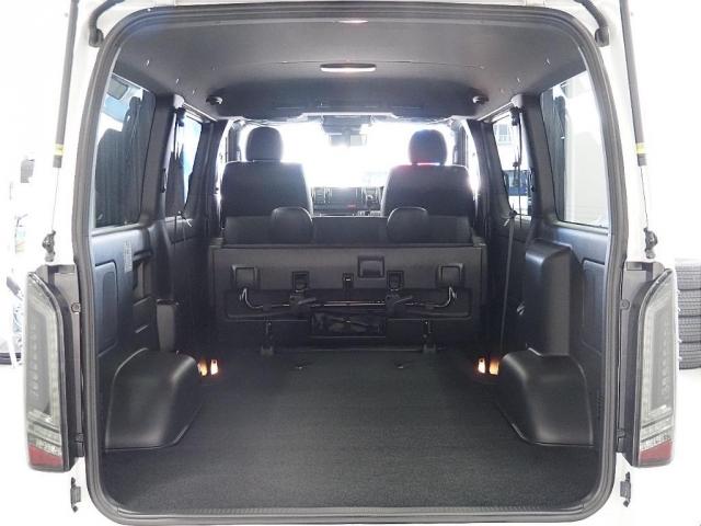 ハイエースバン スーパーGL ダークプライムII ハイエース ディーゼル4WD 両側パワースライドドア パールホワイト オフロードパッケージ ブラックエディション プレステージLEDテールランプ オーバーフェンダー TOYOオープンカントリー ETC(17枚目)