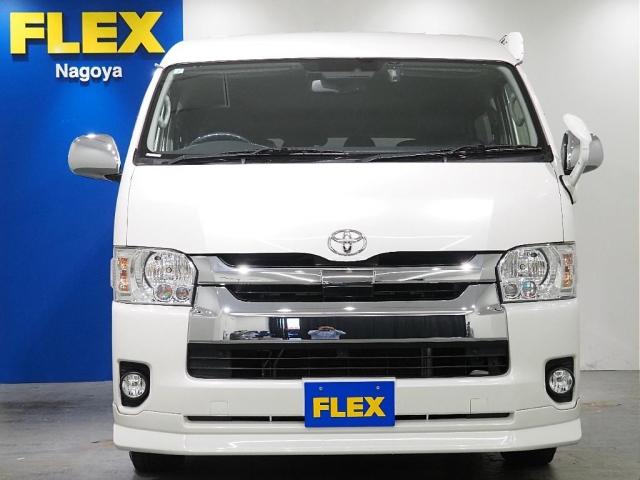 ハイエースバン ロングGL ハイエース ワゴンGL FLEX内装架装 R1 フローリング施工 テーブル ベッドマット 収納可能 サイドオーニング ローダウン ナビ バックカメラ オリジナルカラーアルミホイール ナスカータイヤ(2枚目)