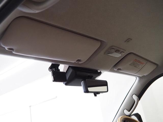 ハイエースバン ロングスーパーＧＬ　ハイエースバン　リノカ　コーストライン　フレックスオリジナルフェイスチェンジ角目４灯　クラシックカー　メッキラッピング　キャメル内装シートカバー　インテリアパネルセット　ベッドキッド　バックカメラ（22枚目）