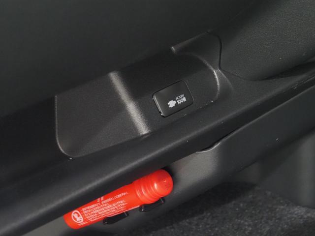 ハイエースワゴン ＧＬ　ハイエース　ワゴン　フルフラットシート　セカンドシート３人掛け　ＢＬＡＣＫＥＤＩＴＩＯＮ　ローダウン　オリジナルホイール　オーバーフェンダー　煌ＬＥＤテールランプ　大画面ナビアルパイン　フリップモニタ（26枚目）