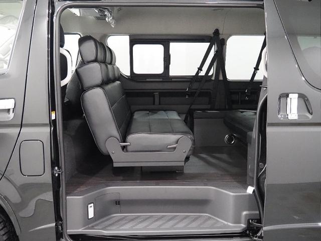 ハイエースワゴン GL ハイエース ワゴンGL フルフラット 内装架装Ver5 ベンチシート 対面シート 車中泊 フローリング施工 アルパイン製11インチ 12.8インチフリップダウンモニター バックカメラ ETC ソナー(13枚目)