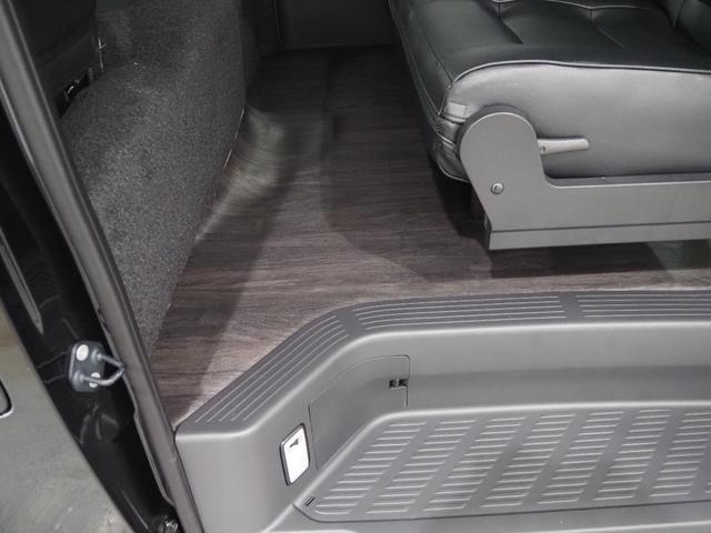 ハイエースワゴン GL ハイエース ワゴンGL フルフラット 内装架装Ver5 ベンチシート 対面シート 車中泊 フローリング施工 アルパイン製11インチ 12.8インチフリップダウンモニター バックカメラ ETC ソナー(33枚目)