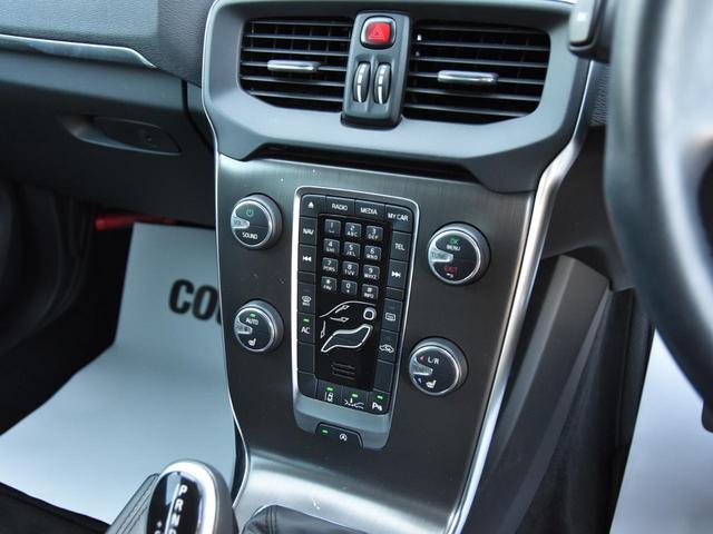 T4 SE ワンオーナー チャコール本革シート フロントパワーシート 純正HDDナビゲーション 全車速追従機能付アダプティブクルーズコントロール ETC シルクメタル付本革ステアリング 禁煙車 2年保証付(17枚目)