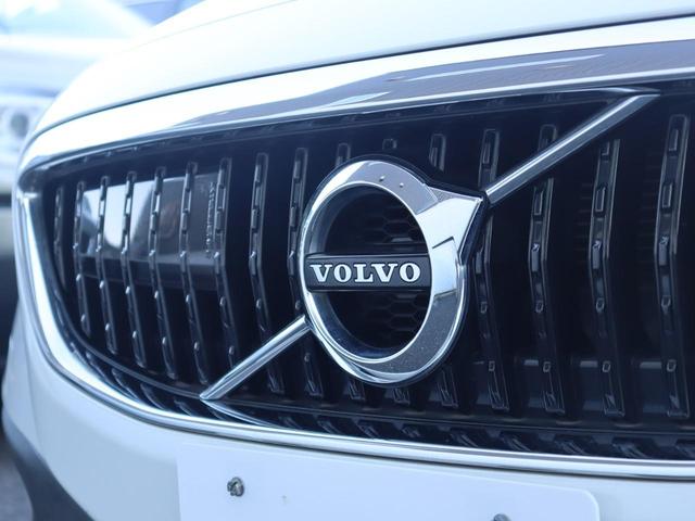 Ｖ４０ クロスカントリー　Ｄ４　サマム　ｈａｒｍａｎ／ｋａｒｄｏｎプレミアムサウンド　オフブラックインテリア　本革シート　シートヒーター　パワーシート　モダンウッドパネル　ナビゲーション　リアビューカメラ　ＰＣＣキーレスドライブ　禁煙車（45枚目）