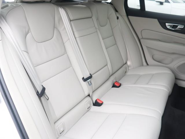 Ｖ６０ Ｂ５　インスクリプション　ワンオーナー　ｈａｒｍａｎ／ｋａｒｄｏｎプレミアムオーディオ　パーフォレーテッド／ファインナッパレザー　ブロンドインテリア　シートヒーター　シートベンチレーション　ステアリングヒーター　禁煙車（37枚目）