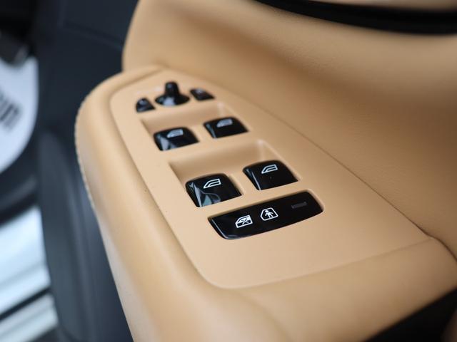 ＸＣ９０ Ｄ５　ＡＷＤ　インスクリプション　エアサスペンション　ｈａｒｍａｎ／ｋａｒｄｏｎプレミアムオーディオ　アンバー／パーフォレーテッドファインナッパレザー　ポールスターソフトウェア　シートヒーター　シートベンチレーション　禁煙車（32枚目）