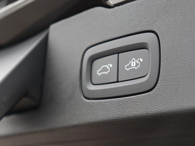 Ｖ６０ クロスカントリー　Ｂ５　ＡＷＤ　プロ　ｈａｒｍａｎ／ｋａｒｄｏｎプレミアムオーディオ　アンバー／パーフォレーテッドファインナッパレザー　シートヒーター　シートベンチレーション　ステアリングヒーター　リアシートヒーター　ドライブレコーダー（42枚目）