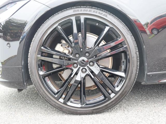 Ｖ９０ Ｔ６　ＡＷＤ　Ｒデザイン　Ｒデザイン専用／カーボンファイバーインテリアパネル・本革巻きステアリング・本革シート　ポールスターソフトウェア　３６０°ビューカメラ　パワーテールゲート　リアエアコン　ドライブレコーダー　禁煙車（53枚目）