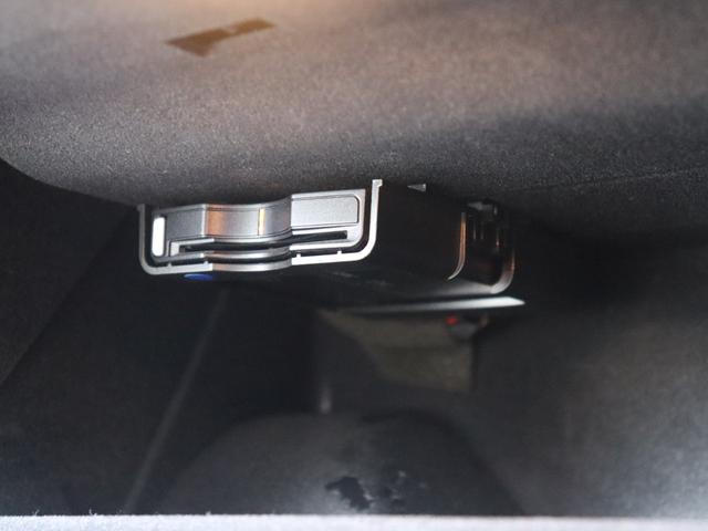 XC70 T5 ダイナミックエディション 国内100台限定車 専用グロッシーブラック仕上げフロント/リアバンパートリム ドアミラーカバー ルーフレール 18インチアルミホイール“Freja” スポーツ・サスペンション 本革スポーツシート 禁煙(19枚目)