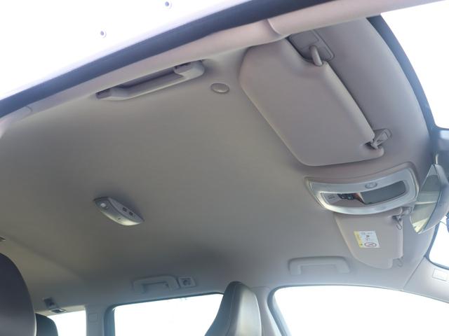 XC70 T5 ダイナミックエディション 国内100台限定車 専用グロッシーブラック仕上げフロント/リアバンパートリム ドアミラーカバー ルーフレール 18インチアルミホイール“Freja” スポーツ・サスペンション 本革スポーツシート 禁煙(28枚目)