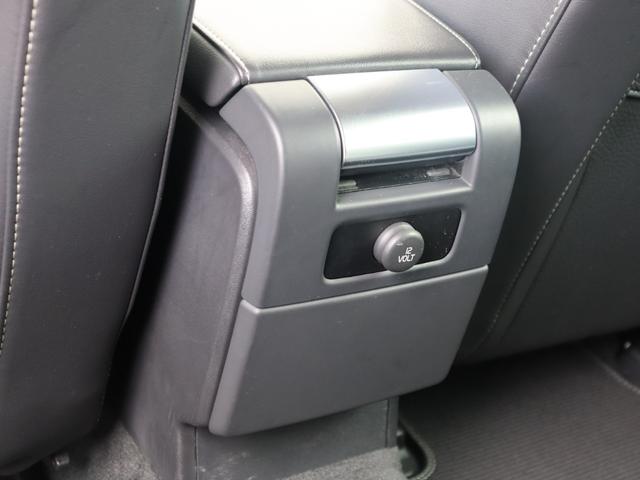 XC70 T5 ダイナミックエディション 国内100台限定車 専用グロッシーブラック仕上げフロント/リアバンパートリム ドアミラーカバー ルーフレール 18インチアルミホイール“Freja” スポーツ・サスペンション 本革スポーツシート 禁煙(35枚目)