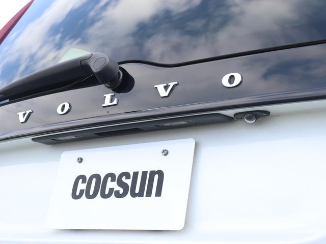 XC70 T5 ダイナミックエディション 国内100台限定車 専用グロッシーブラック仕上げフロント/リアバンパートリム ドアミラーカバー ルーフレール 18インチアルミホイール“Freja” スポーツ・サスペンション 本革スポーツシート 禁煙(38枚目)