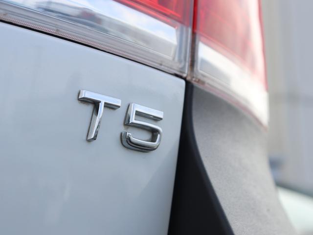 XC70 T5 ダイナミックエディション 国内100台限定車 専用グロッシーブラック仕上げフロント/リアバンパートリム ドアミラーカバー ルーフレール 18インチアルミホイール“Freja” スポーツ・サスペンション 本革スポーツシート 禁煙(39枚目)