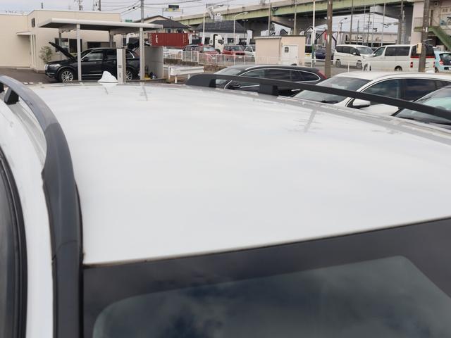 XC70 T5 ダイナミックエディション 国内100台限定車 専用グロッシーブラック仕上げフロント/リアバンパートリム ドアミラーカバー ルーフレール 18インチアルミホイール“Freja” スポーツ・サスペンション 本革スポーツシート 禁煙(44枚目)