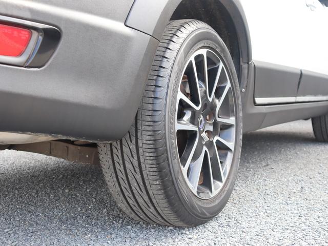 XC70 T5 ダイナミックエディション 国内100台限定車 専用グロッシーブラック仕上げフロント/リアバンパートリム ドアミラーカバー ルーフレール 18インチアルミホイール“Freja” スポーツ・サスペンション 本革スポーツシート 禁煙(47枚目)