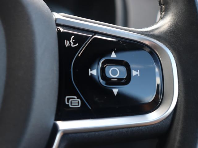 XC90 T6 AWD インスクリプション パーフォレーテッドファインナッパレザー シートヒーター シートベンチレーション ステアリングヒーター リアシートヒーター/エアコン パワーテールゲート ドライブレコーダー CD 禁煙車(15枚目)