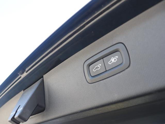 XC90 T6 AWD インスクリプション パーフォレーテッドファインナッパレザー シートヒーター シートベンチレーション ステアリングヒーター リアシートヒーター/エアコン パワーテールゲート ドライブレコーダー CD 禁煙車(45枚目)