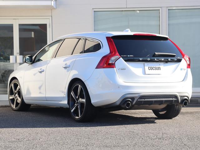 当社は、ボルボ・カー・ジャパン認定の『ボルボサービスパートナープログラム』加盟店として、ボルボ純正部品を使用した信頼性の高いサービスを提供しております。※当社推奨社外部品も使用しています。