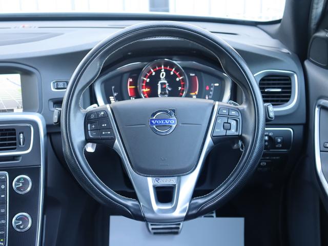 現行型エンジンにはボルボの認証を取得したＭＯＴＵＬの高級オイルＳＰＥＣＩＦＩＣ　ＲＢＳ０−２ＡＥ（０Ｗ−２０）を使用します。