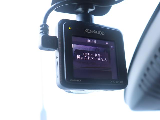 納車前整備費用は車両本体価格に含まれており、別途ご請求することはございませんのでご安心下さい。