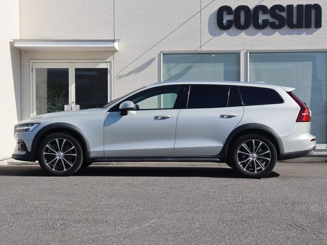 エンジンオイルはフランスのＭＯＴＵＬ（モチュール）を使用しています。新旧ボルボ各モデルに適合する異なる粘度のオイルをご用意しています。