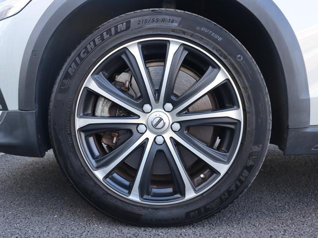 【消耗部品７品目の新品交換】エンジンオイル、オイルフィルター、メインバッテリー、前後ワイパーゴム、ブレーキフルード、冷却水、エアコンフィルターを新品交換します。